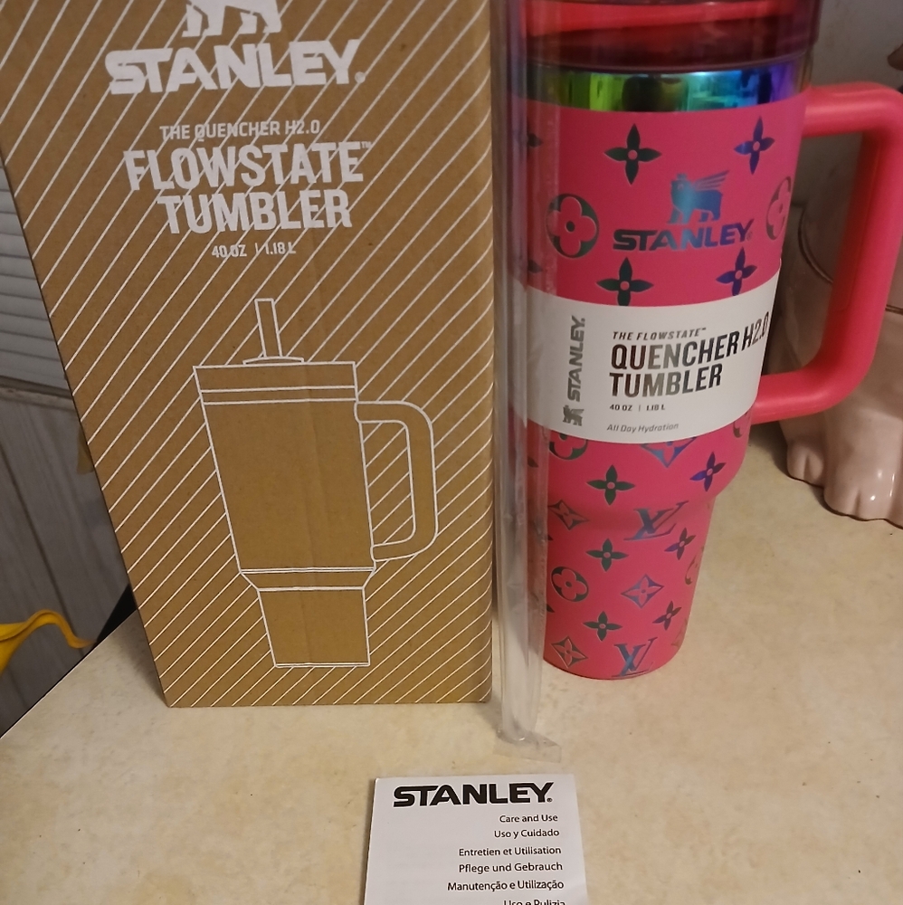 Brand New Stanley Hot Pink LV FlowState Tumbler.